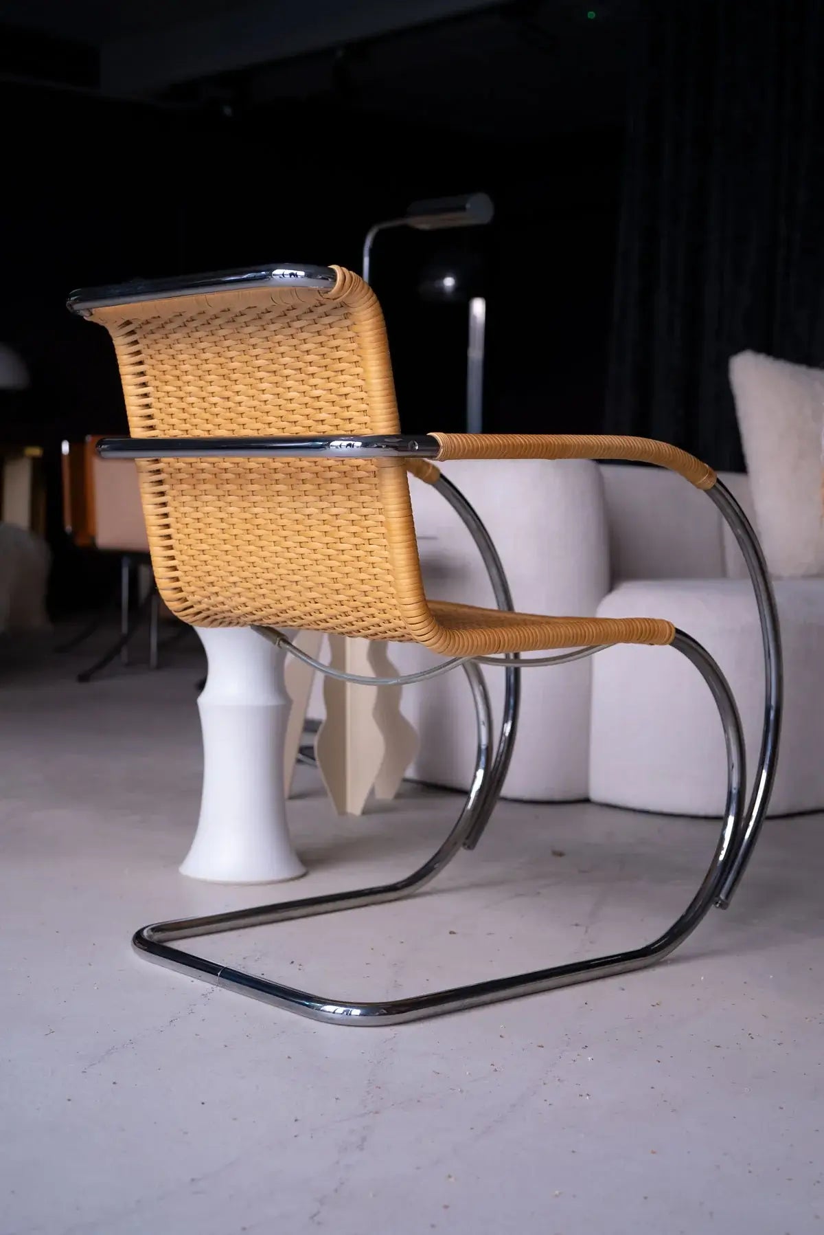 MR20 Armchair