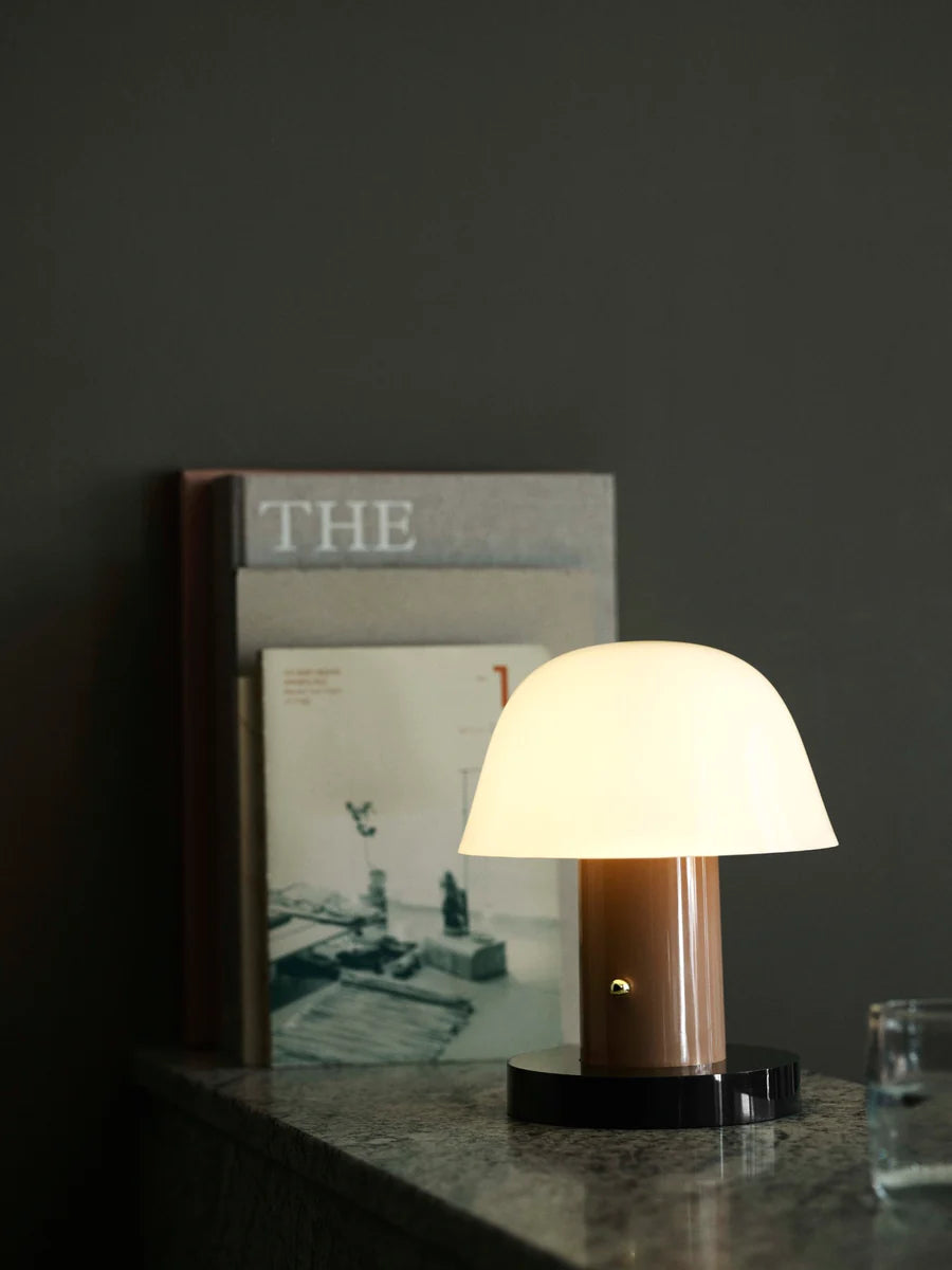 Setago Table Lamp