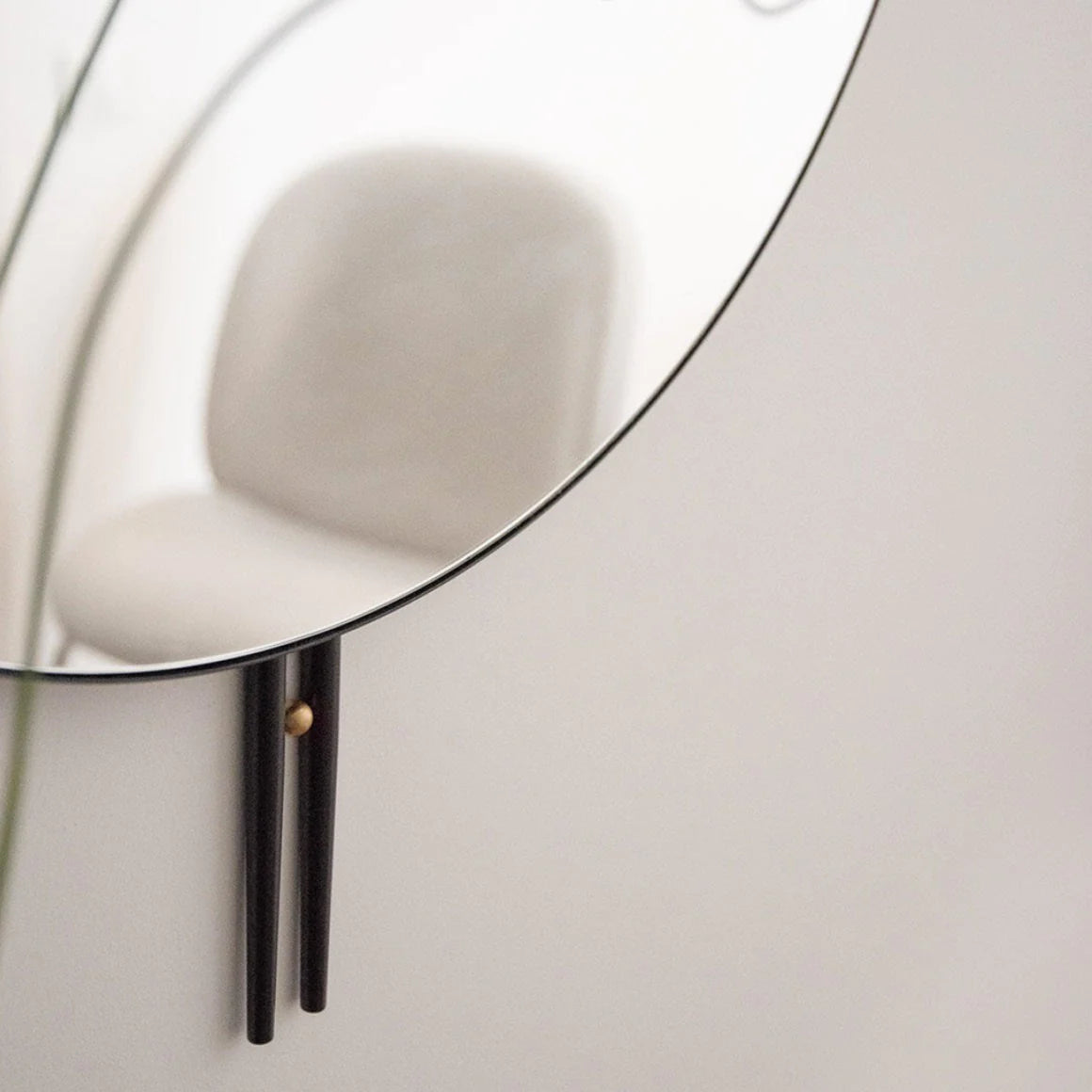 IOI Wall Mirror