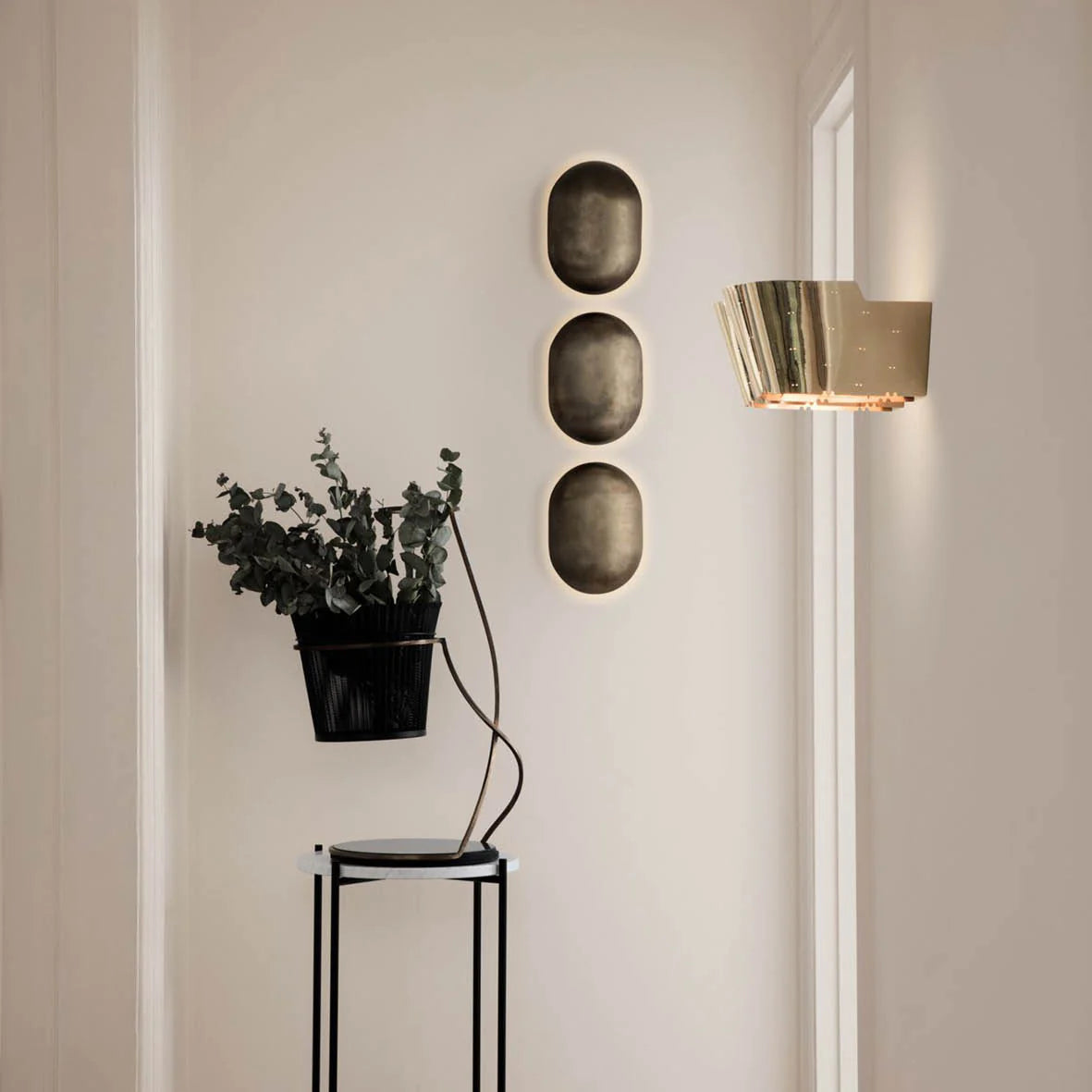 Howard Wall Lamp