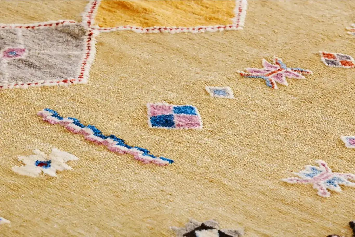 Dari Moss Rug