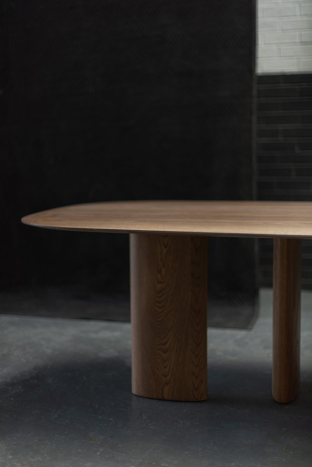Kiri Dining Table 8 Seater